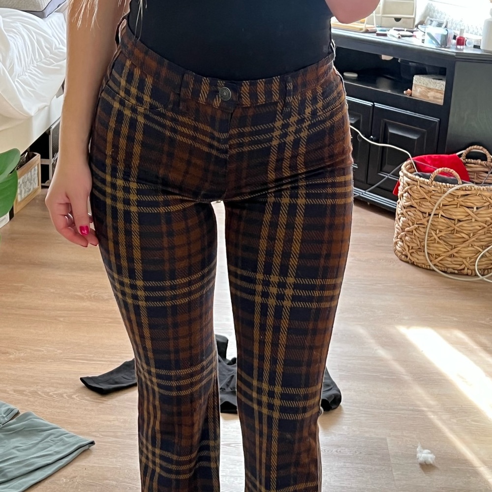 American Eagle Plaid Soft Stretch Pants - Picture 6 of 6